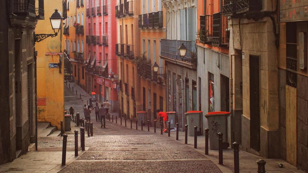Apartamento Lavapies Al Lado Del Rastro Madrid Bagian luar foto