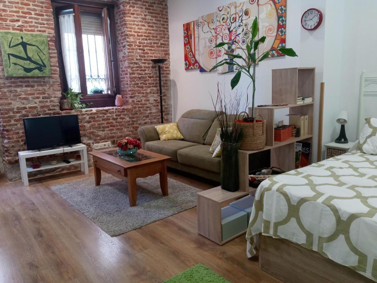 Apartamento Lavapies Al Lado Del Rastro Madrid Bagian luar foto