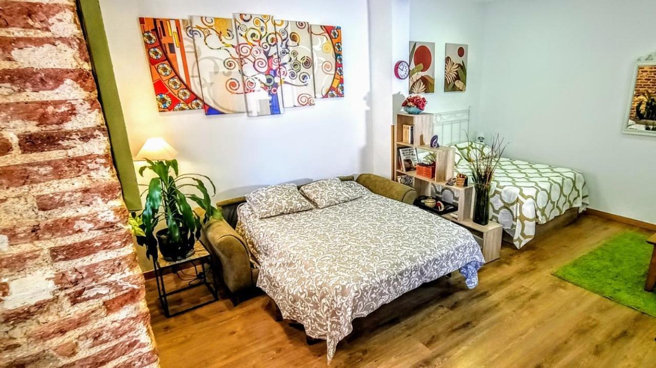 Apartamento Lavapies Al Lado Del Rastro Madrid Bagian luar foto